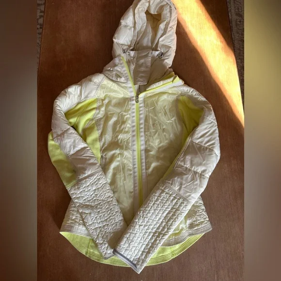 *RARE* Lululemon Quilted Hoodie - Picture 1 of 8